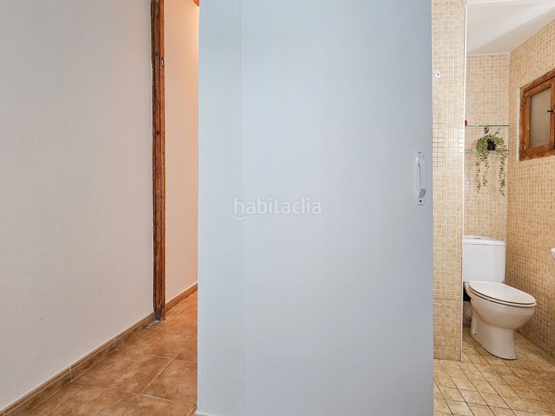 Foto d376cf73-203a-42d6-9f67-f841132a509f. Piso en Raval Barcelona