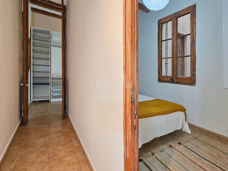 Foto fc112bbc-54b1-4ed3-a0b9-0137d1ece728. Piso en Raval Barcelona