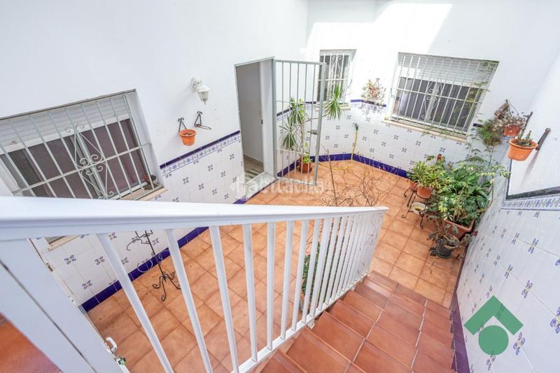 Foto 6a3ebc39-f7d5-42ad-b19e-93d7098ab4e6. Casa aparellada amb calefacció a San Bernabé Algeciras
