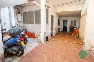 Local Comercial  Las flores 105 local. Local comercial en venta en algeciras