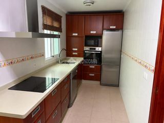 Maison jumelée  C. america-res. los carmenes. Casa en venta en algeciras