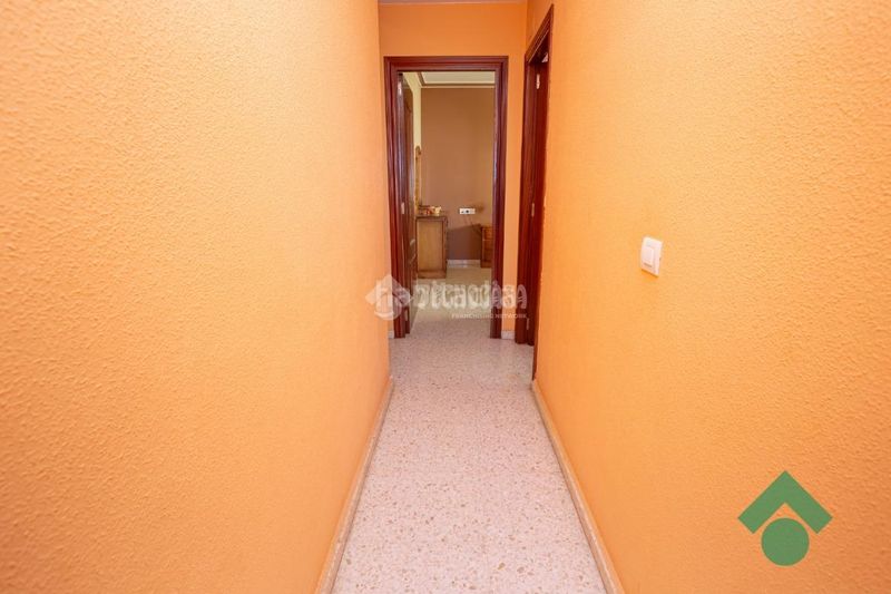 Foto eed41c90-bdee-4016-9255-4ffbde13bea9. Pis amb aparcament a San Bernabé Algeciras