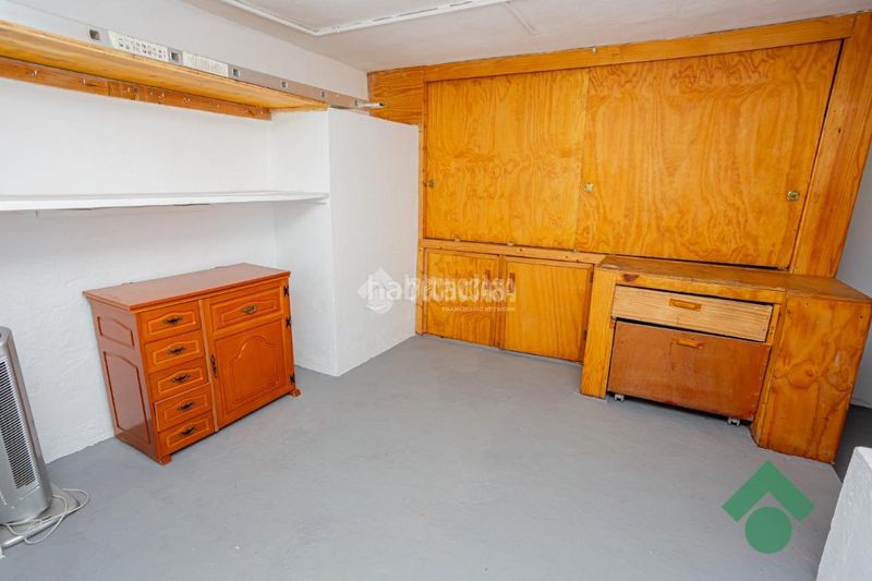 Foto ad0f8ba2-6688-4283-941c-9922a3bb9575. Casa aparellada amb aparcament a San Bernabé Algeciras