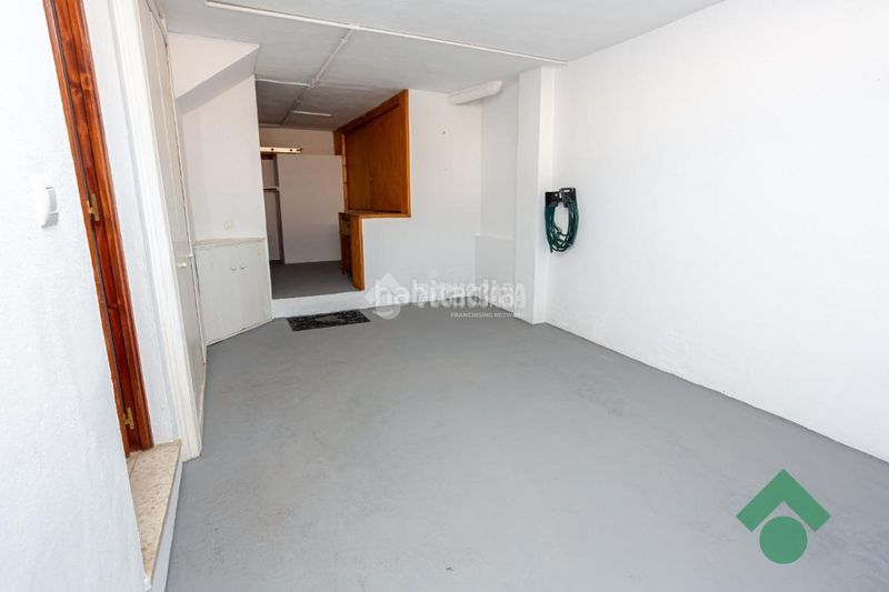 Foto c9b033f6-9fb4-4da9-bfaa-f7e8b7e73bdc. Casa aparellada amb aparcament a San Bernabé Algeciras