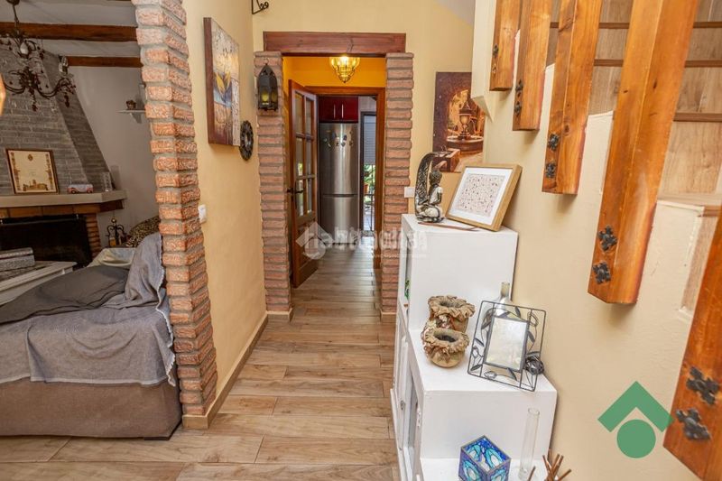Foto dbce97b9-76ba-4d46-a892-928602a82afb. Towny house with parking in San Bernabé Algeciras