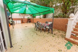 Maison jumelée à San García. Casa en venta en algeciras