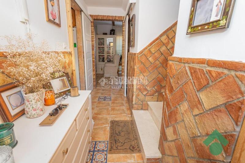 Foto 248e4781-a258-4f3d-9f5f-2529602662e0. Casa aparellada a San García Algeciras