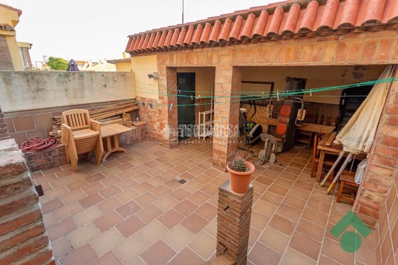 Foto 6fa66be3-31c8-44e8-a2a4-1dc2eee29290. Casa aparellada a San García Algeciras