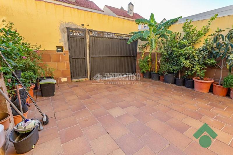 Foto 86673631-933b-4836-ab82-6b91f6970b40. Casa aparellada a San García Algeciras