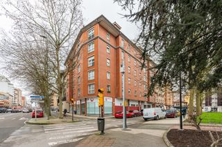 Miete Gesch�ftsraum  Avenida del pr�ncipe de asturias. Excelente y amplio local en esquina en gij�n