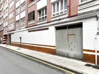 Business premise  Calle la argandona