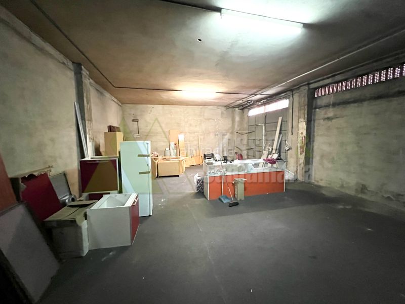 Foto da0574af-340f-4eed-80ad-cd1883f850d4. Local comercial a Llano Gijón