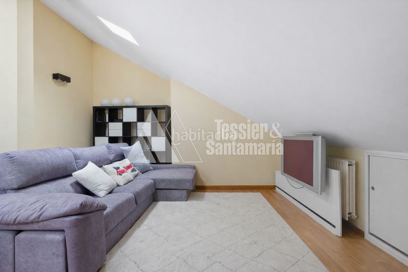 Foto a631c1a3-caca-4723-8ca3-7ec449a0c52a. Pis amb calefacció aparcament a Montevil Gijón