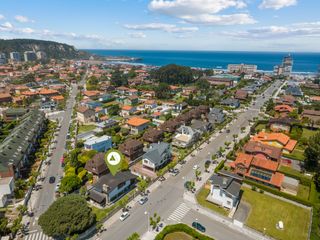Chalet  Avenida marola 18