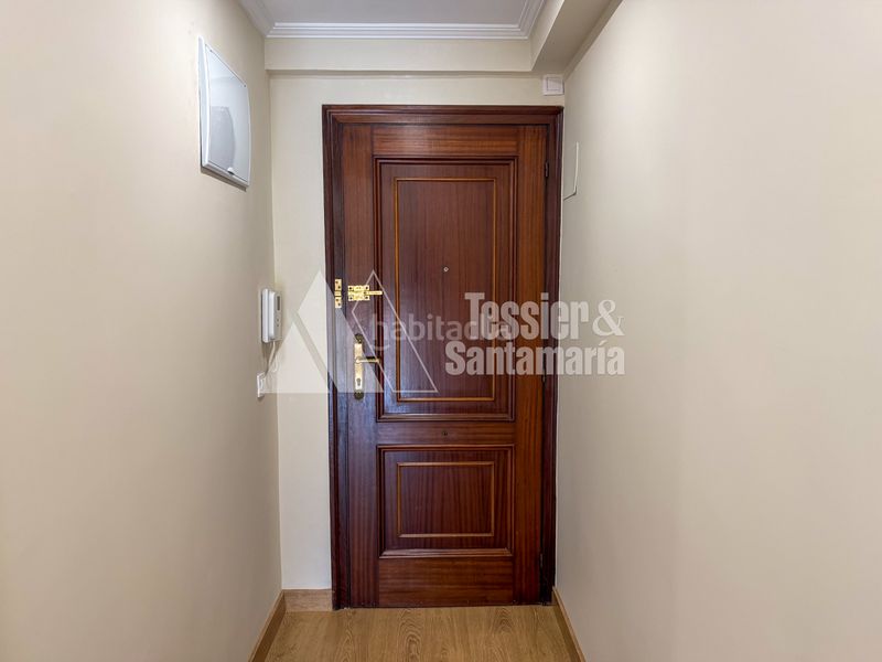 Foto 40376abd-03d4-493b-880f-b1dcb4e0b8aa. Rent flat with heating in Centro Gijón