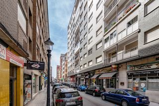 Etagenwohnung  Calle ezcurdia. Vivienda de dos dormitorios pr�xima al paseo de san lorenzo