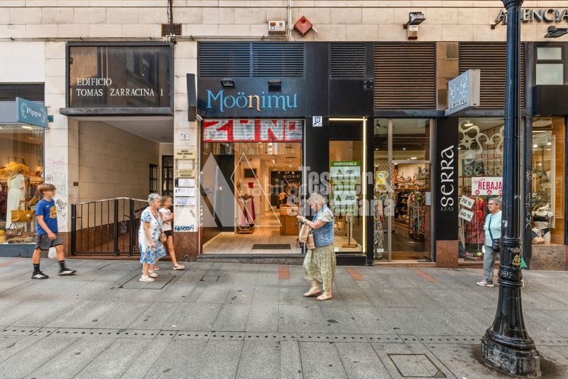 Foto 5cfb0ce9-bd31-4b66-ba23-f00c71d7ee87. Lloguer local comercial a Centro Gijón