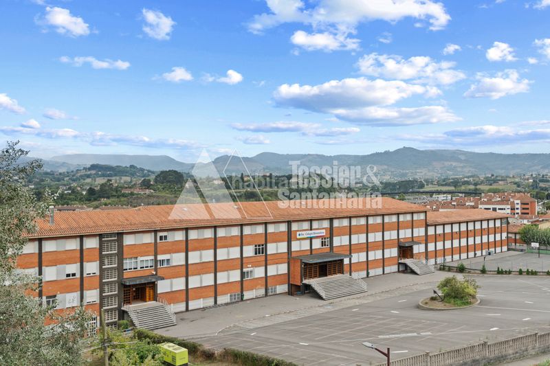 Foto e8501f06-d756-4d7f-8139-d41c34bc841a. Pis amb calefacció aparcament a Ceares Gijón