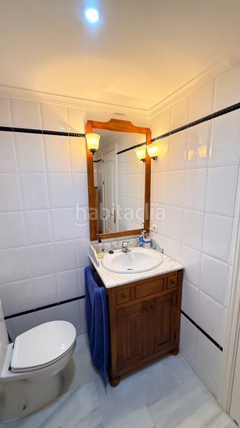 Foto e55cc64f-1d2d-4f8b-aa60-885968abfebd. Pis a calle dependiente 6 a San Pedro de Alcántara Pueblo Marbella