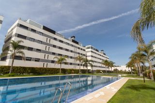 Penthouse  Calle las cañas. Tu oasis junto al mar: ático dúplex moderno con amplias terrazas