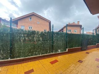 Rent Flat  Calle del potro. Piso en alquiler en cerceda