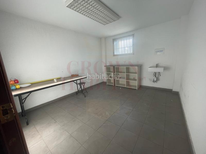 Foto ec03f66c-7ec2-47c2-9d37-8d03d56c2327. Lloguer nau industrial a calle moraleja de enmedio 10 a Móstoles