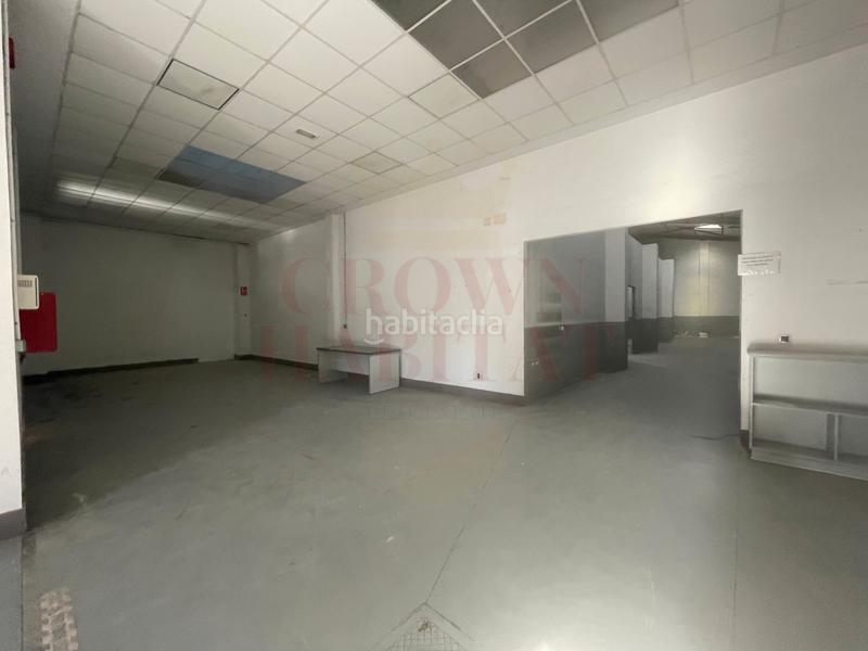 Foto c0edd7c2-e6d3-43f1-b8f8-af5c9bf134e1. Location bâtiment à usage industriel dans calle moraleja de enmedio 10 dans Móstoles