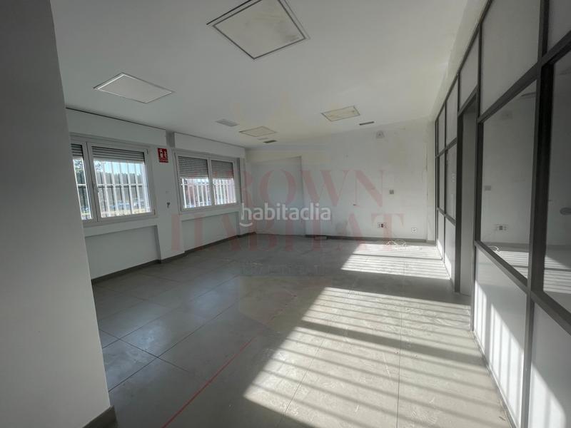 Foto 76d39c4c-9fb9-4b39-8df5-070ab67a3686. Miete fabrikhalle in calle moraleja de enmedio 10 in Móstoles