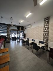 Traspàs Local Comercial a Avenida clara campoamor 6. Bar en traspaso con venta de local
