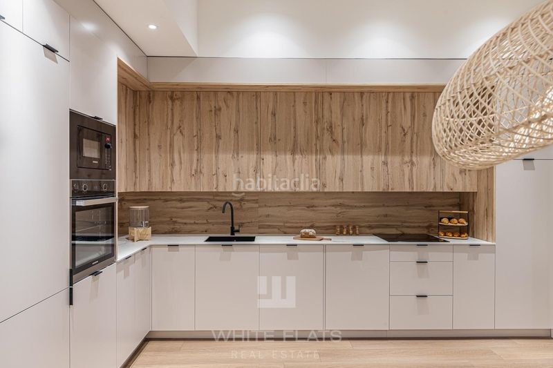 Foto 9d3892aa-cecd-4625-a81b-275cf21c9a8e. Pis a Universidad-Malasaña Madrid