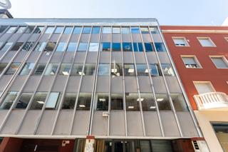 Bureau  Carrer de la riera de sant miquel 42. Oficina en venta en riera sant miquel con 2 plazas de parking