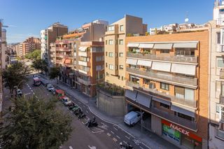 Àtic  Carrer de les camèlies. Ático en venta  en barcelona