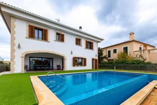 Chalet dans Campos. Chalet en sa rpita
