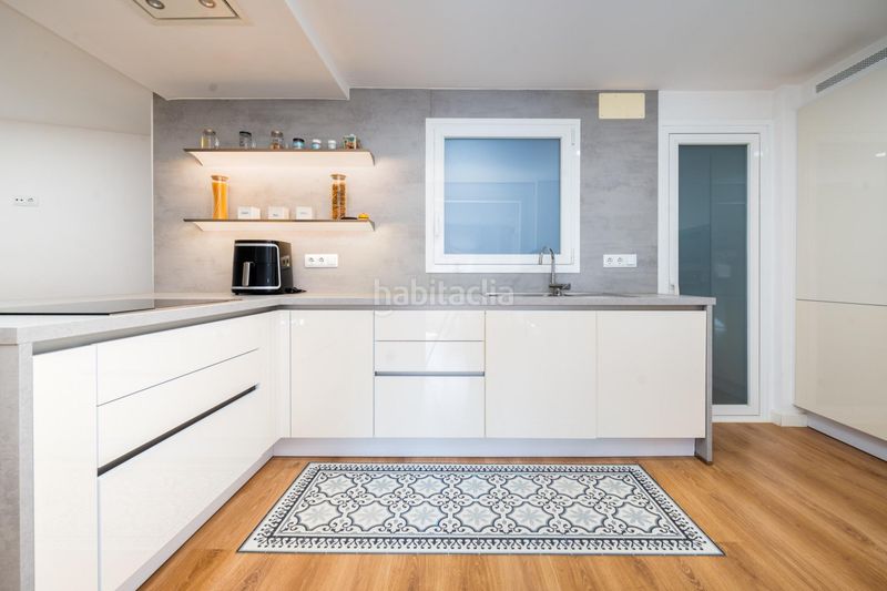 Foto e57665dd-0078-405e-b7a8-4b78963d6192. Pis amb calefacció aparcament a Foners Palma de Mallorca