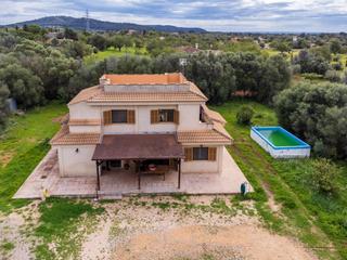 Chalet in Llucmajor Interior. Maravilloso chalet independiente en llucmajor legal!!