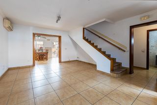 Casa adossada  Carrer lleo xiii. Espectacular chalet adosado en son ferriol