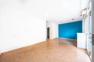 Local Comercial a Foners. Local comercial calle antoni ribas 58