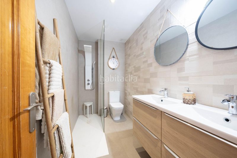 Foto cb06e7a8-ecbd-48ff-9124-be5b699ee32d. Edificio exclusivo edificio con posibilidad de 3 viviendas a 50 metros del mar en portixol en Palma de Mallorca