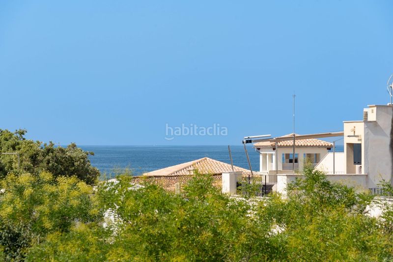 Foto d4bf53d7-752b-48ed-ab66-c7061231ebd2. Edificio exclusivo edificio con posibilidad de 3 viviendas a 50 metros del mar en portixol en Palma de Mallorca