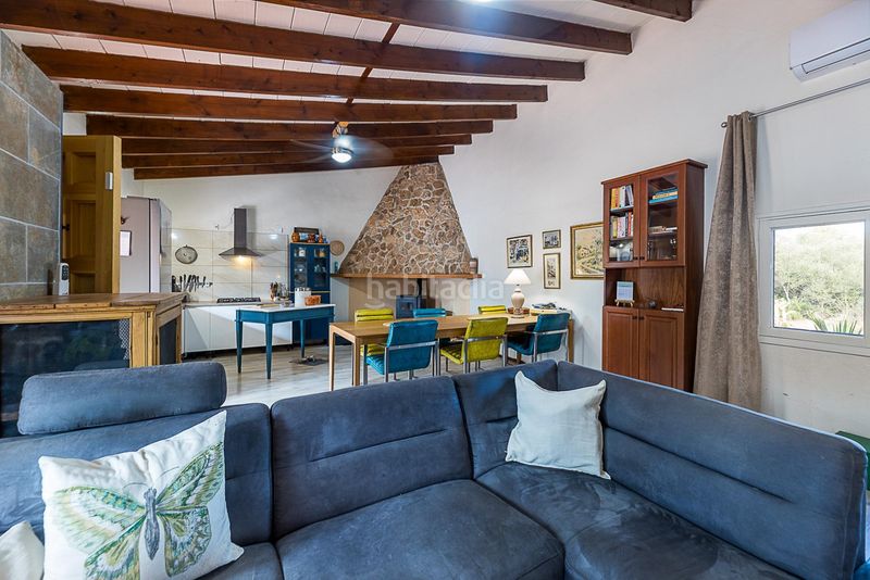 Foto da8dcaf6-635e-487a-9a95-e35ec2ba1d8c. Masia a Algaida