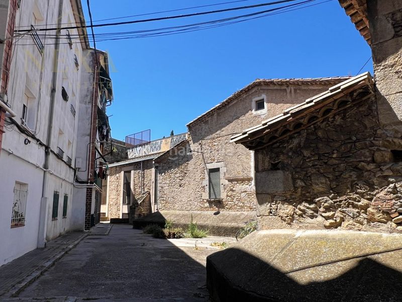 Foto dae5e195-ab43-4568-89f0-655069c13cee. Planta baixa a Centre-Barri Vell Girona