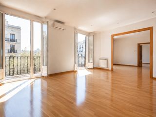 Appartement à Dreta de l´Eixample. Espacio, luz y comodidad en el corazón del eixample