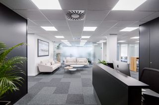 Affitto Ufficio in Sant Gervasi - Galvany. Oficinas en ronda gral mitre  desde 590 10m2