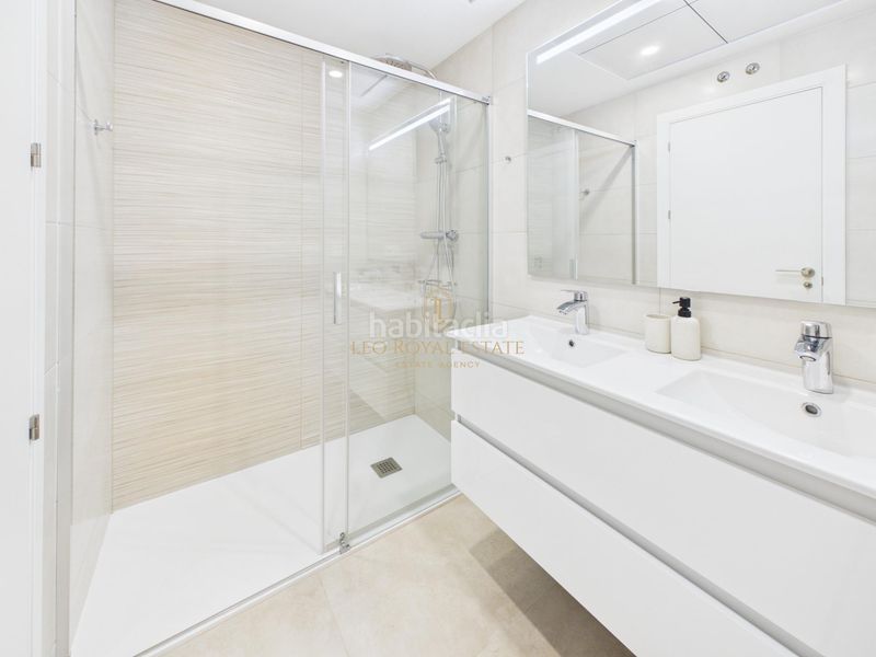 Foto 082337e9-d765-4666-89c2-e3fdddd20c15. Apartament amb aparcament piscina a Playa Poniente Benidorm