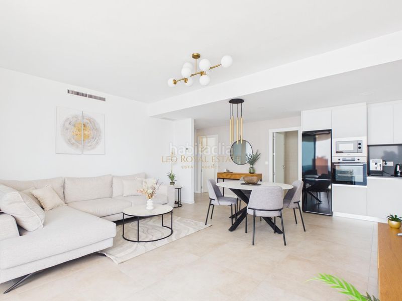 Foto 6d073b8a-e365-47b4-8903-8b4001c3d695. Apartament amb aparcament piscina a Playa Poniente Benidorm