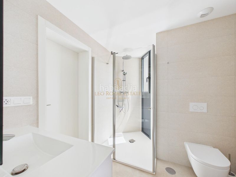 Foto adea5c08-b3cf-457b-92a2-ff034efceabb. Apartament amb aparcament piscina a Playa Poniente Benidorm