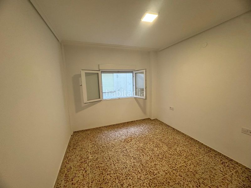 Foto c9c3f989-36da-4cc4-be0f-220e0025f5bb. Pis a Centro Burriana