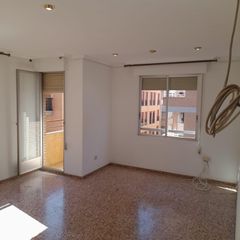 Pis  Calle don juan de austria. Piso en almazora