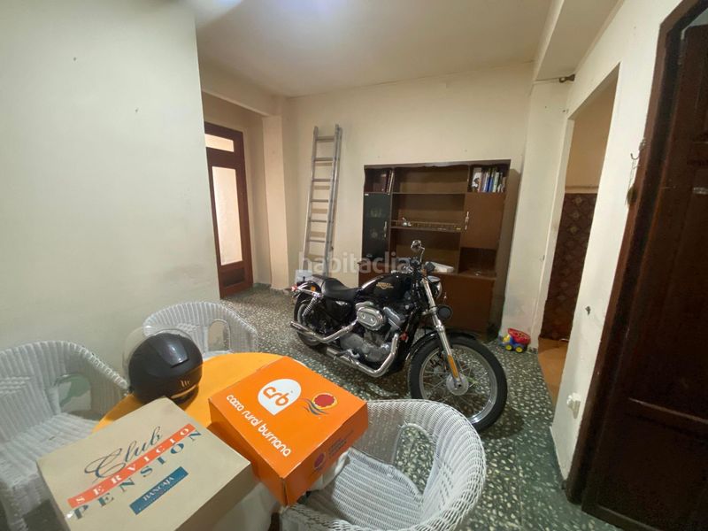 Foto e3475e10-e5e8-4975-b185-41097fe110e3. Casa adossada a Llombai Burriana