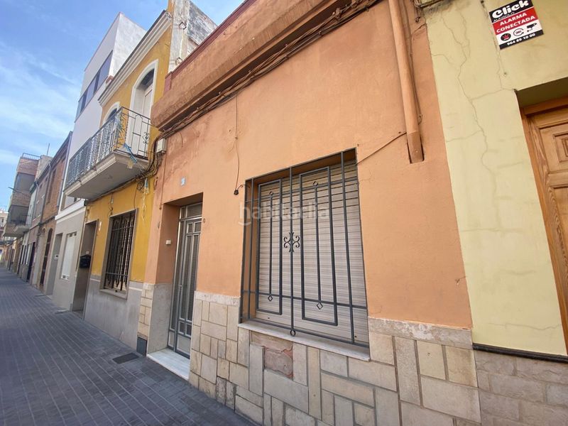 Foto f2173219-d42f-47e8-addd-27326c8a8f3d. Casa adossada a Llombai Burriana